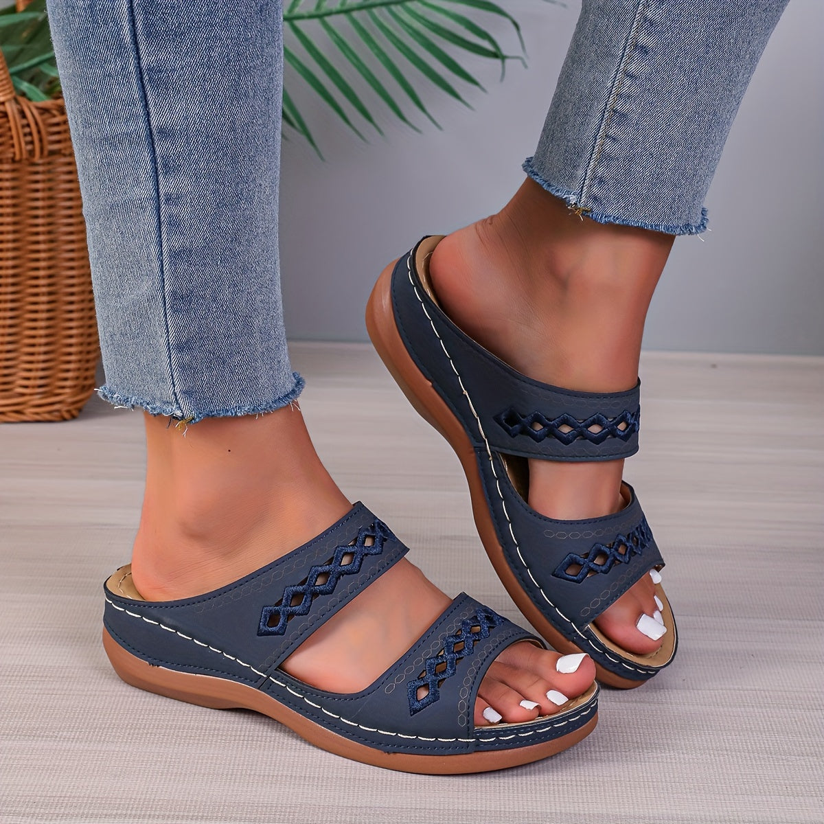 Casual Open Toe Slippers Hollow Out Thick Sole Sports Half Slippers