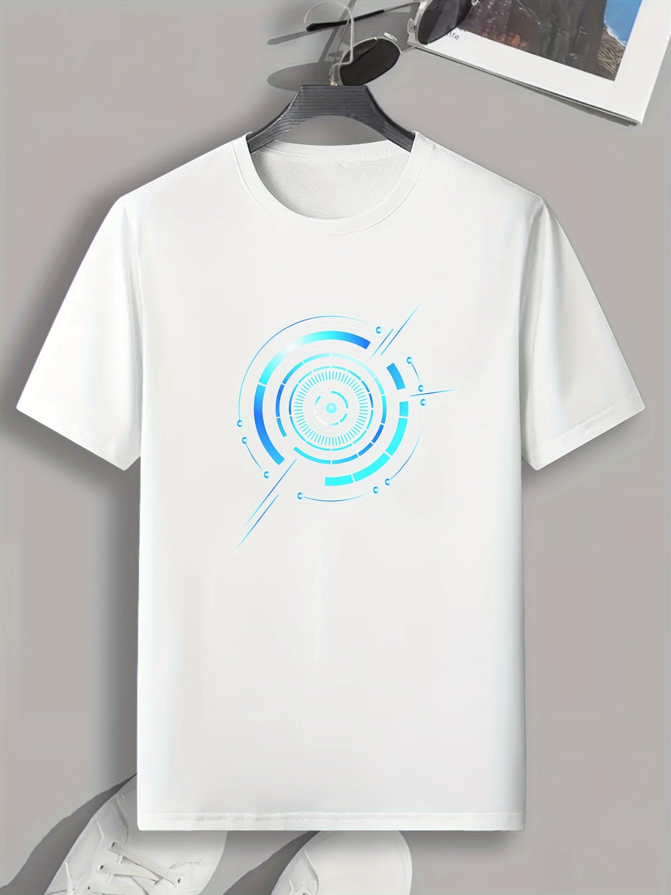 Pattern Print Men's Sports T-shirt Graphic Tee for Fitness Activities