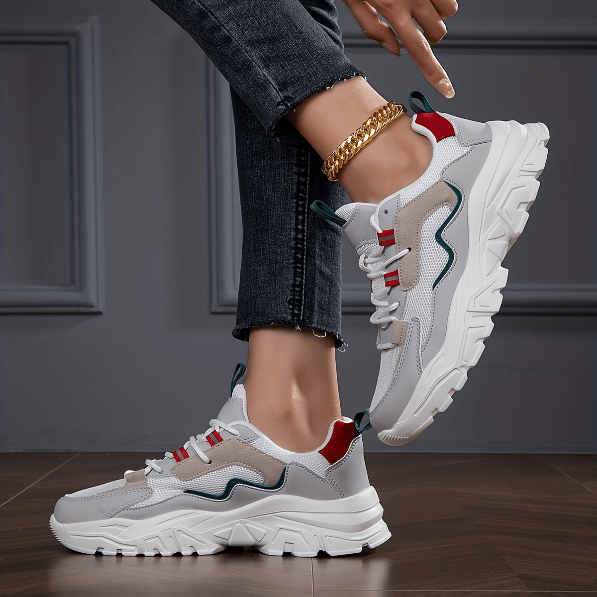 Breathable Mesh Sneakers Low Top Lace Up Shoes Anti-skid
