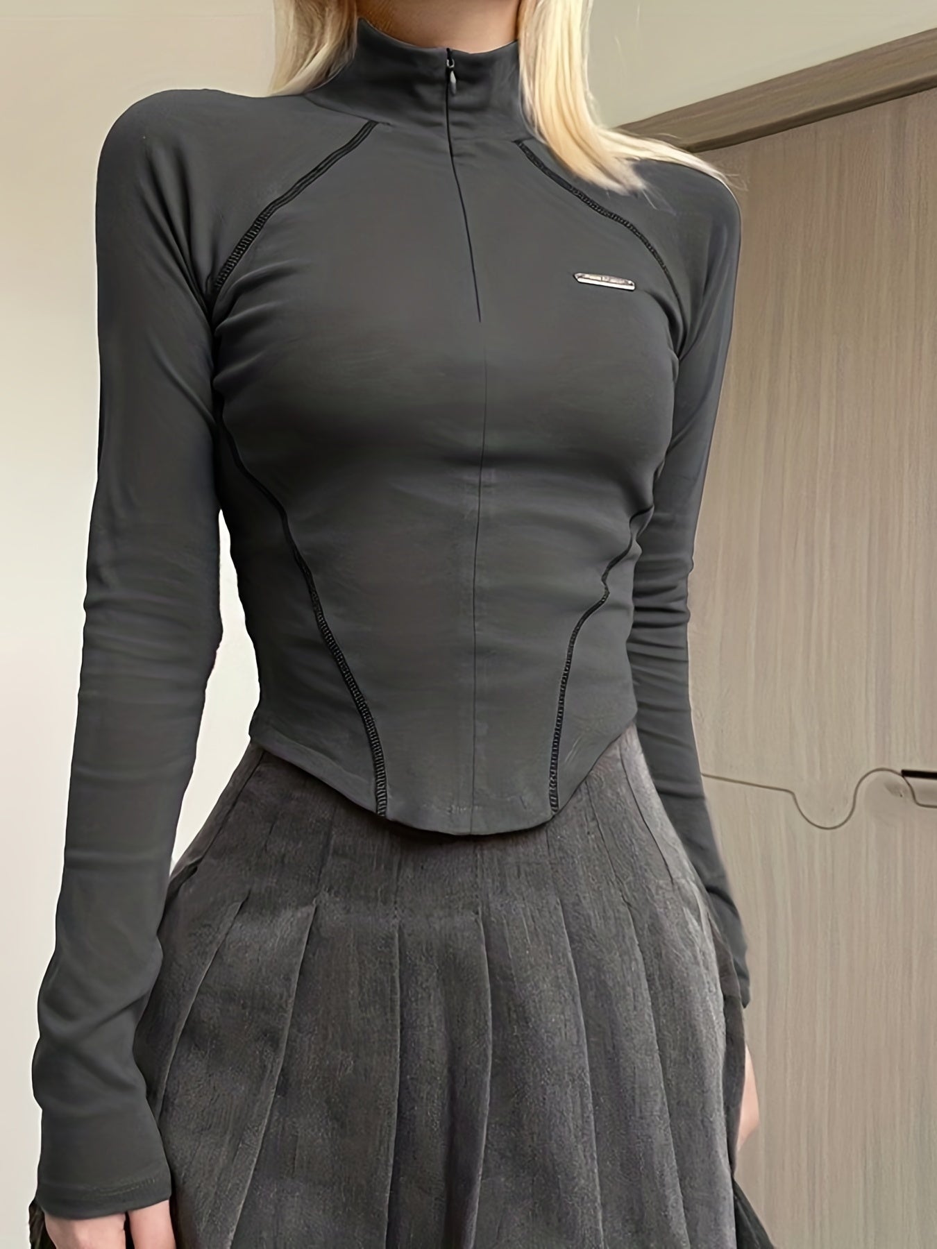Solid Mock Neck Sports Long Sleeve Zipper Top
