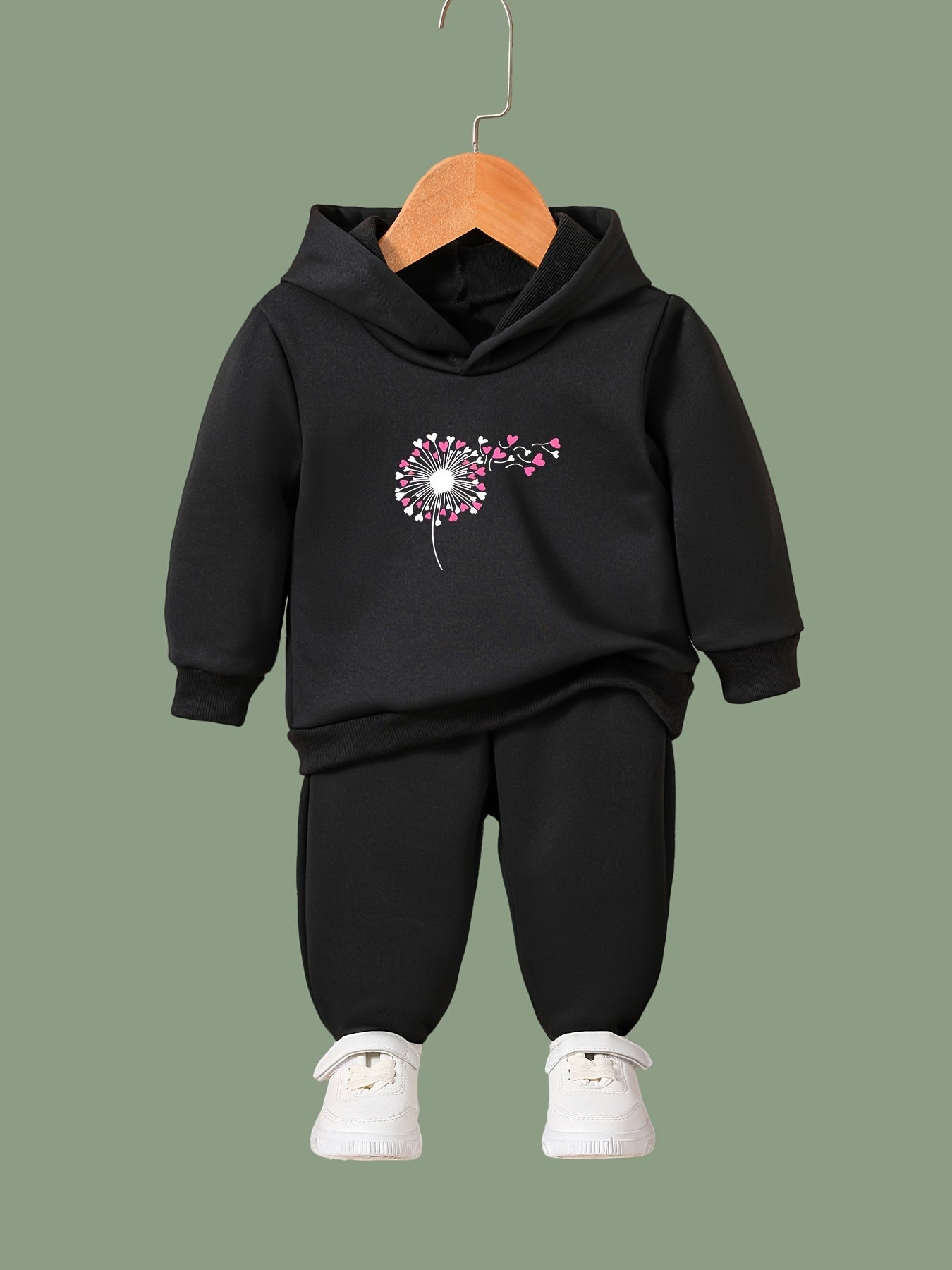 Kid's 2pcs Hearts Print Hoodie & Pants Set Girl's Sporty Clothes