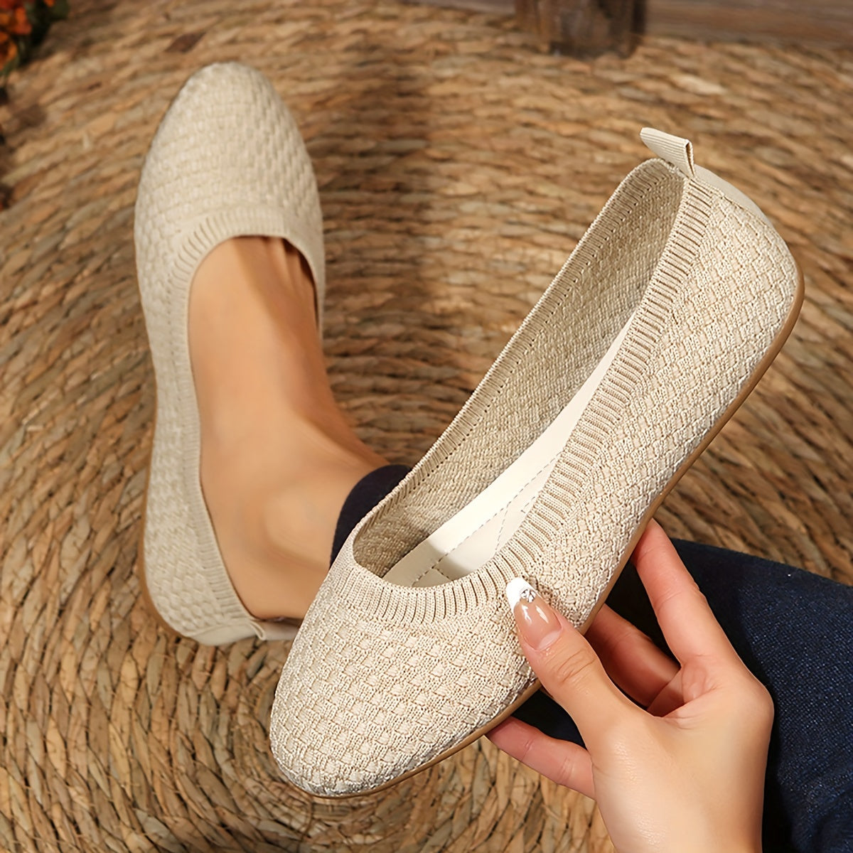 Women's Breathable Slip On Flat Shoes Lightweight Comfort Knit Shoes