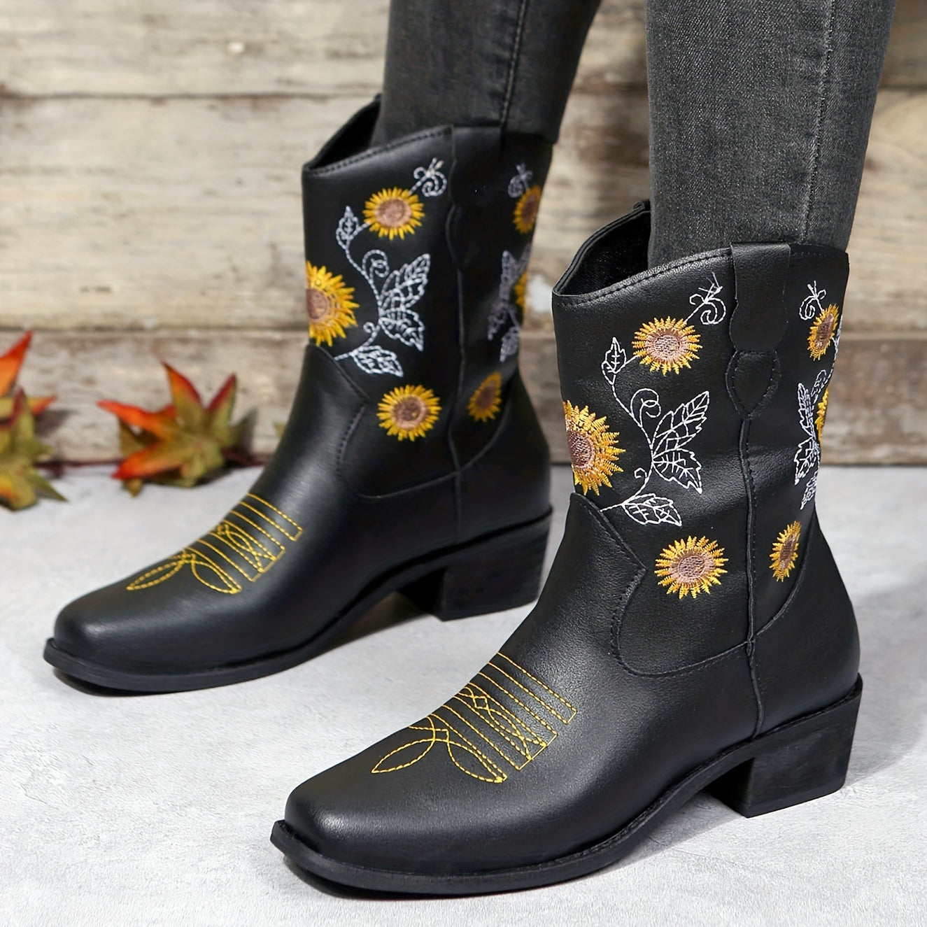 Women's Sunflower Embroidered Western Boots