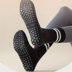Comfy Striped Trim Non-slip Yoga Socks 2 Pairs