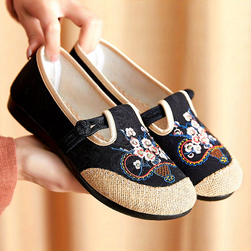 Women's Embroidered Slip-On Walking Shoes Lightweight Low Top