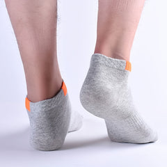 5 Pairs Cotton Mid Calf Sports Socks for Autumn and Winter
