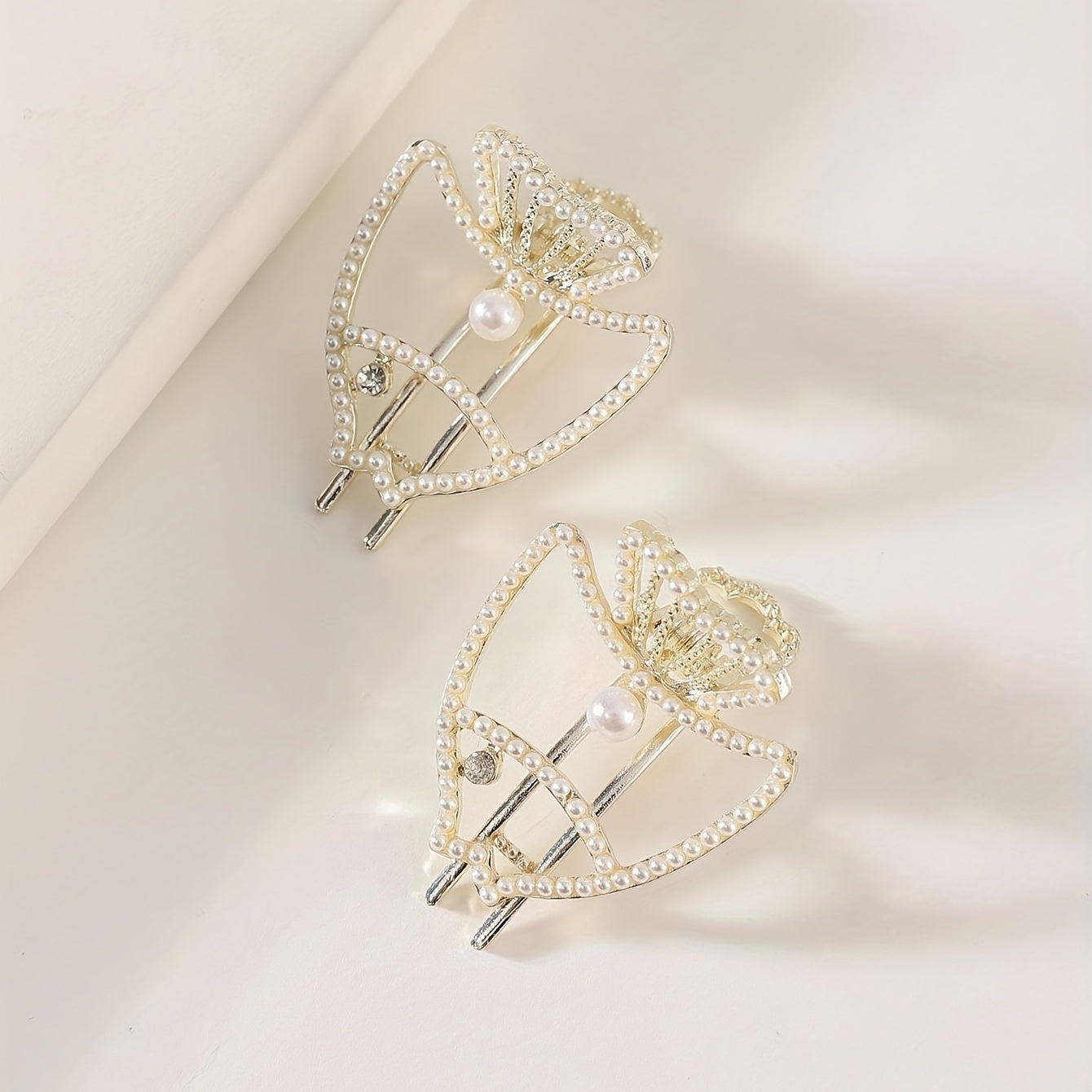 Ocean Series Faux Pearl Fish Shaped Hair Clip