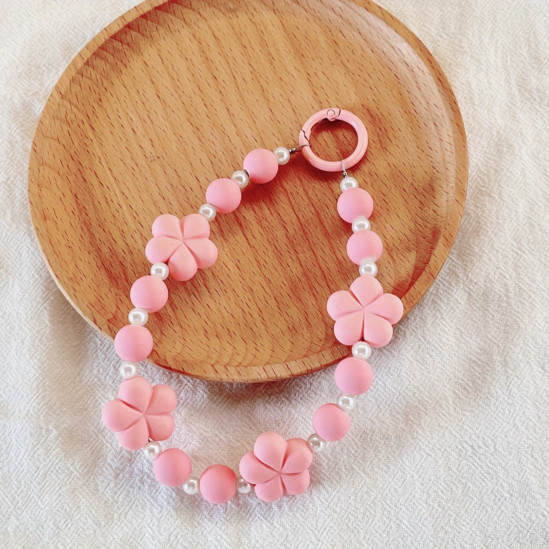 Dopamine Plum Blossom Beaded Keychain For Girls