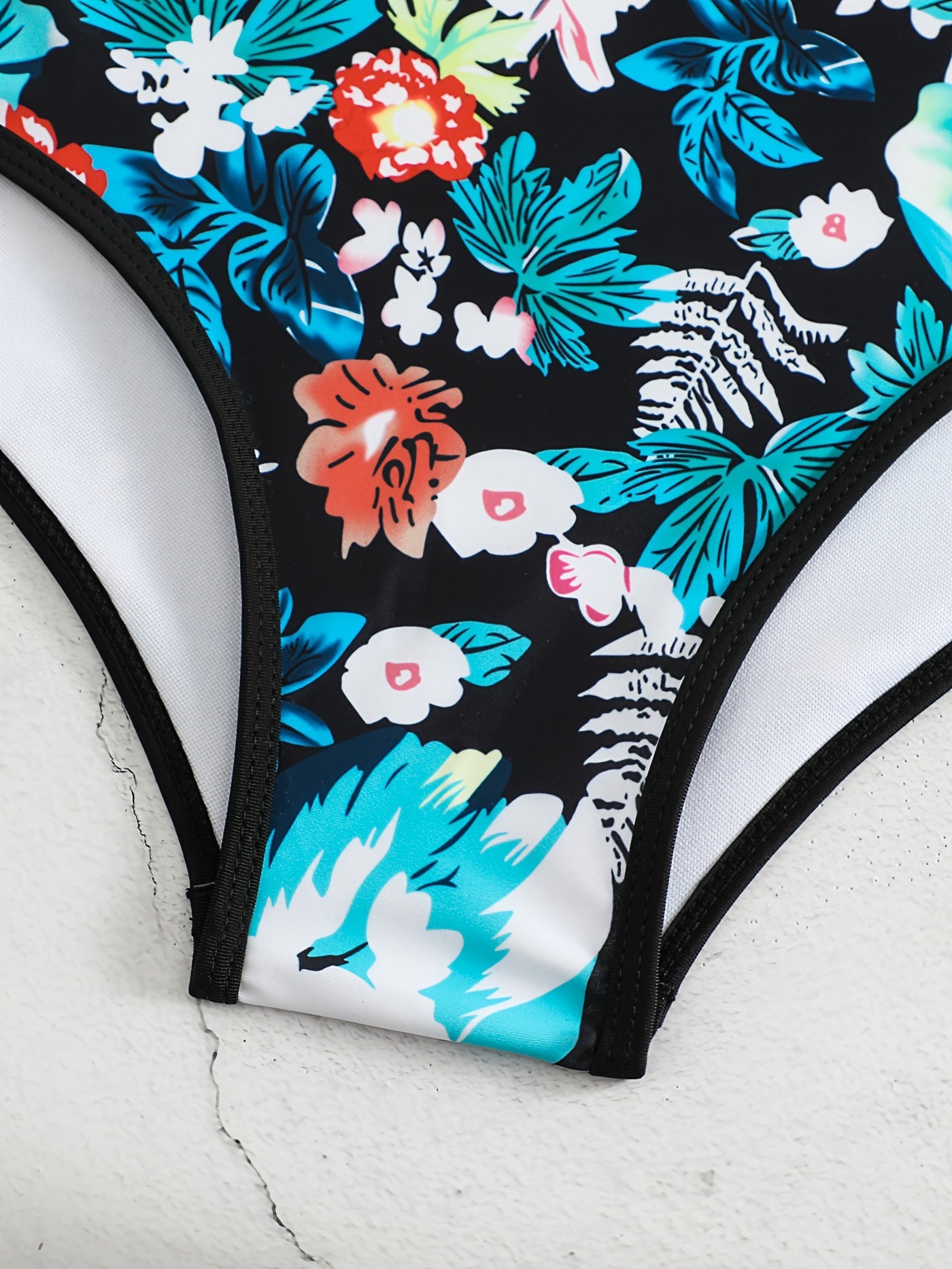 Tropical Print Tankini Set with Lace Crop Top & Panty