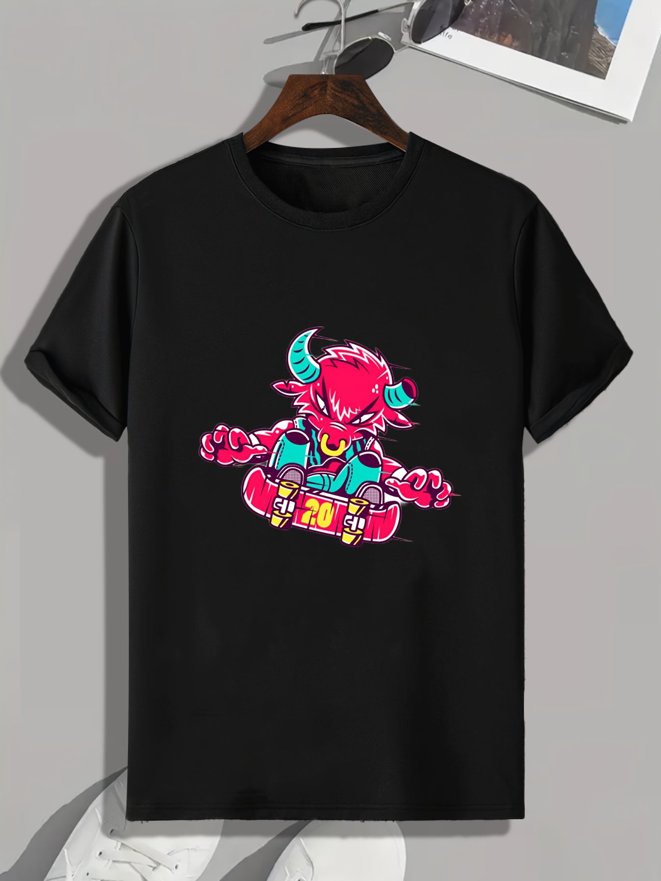 Skateboarding Bull Men's Graphic Tee