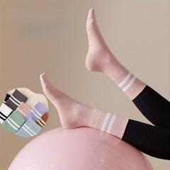 Non slip Yoga Socks With Grips For Fitness Pilates Ballet