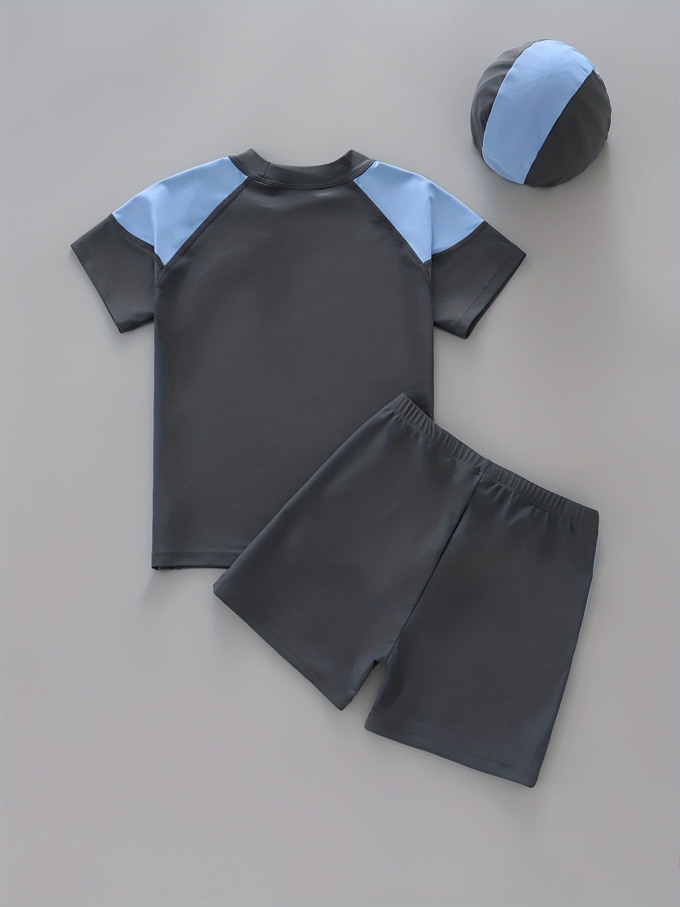Boy's 3pcs Swimsuit Short Sleeve Top & Shorts & Swim Cap Beach Wear