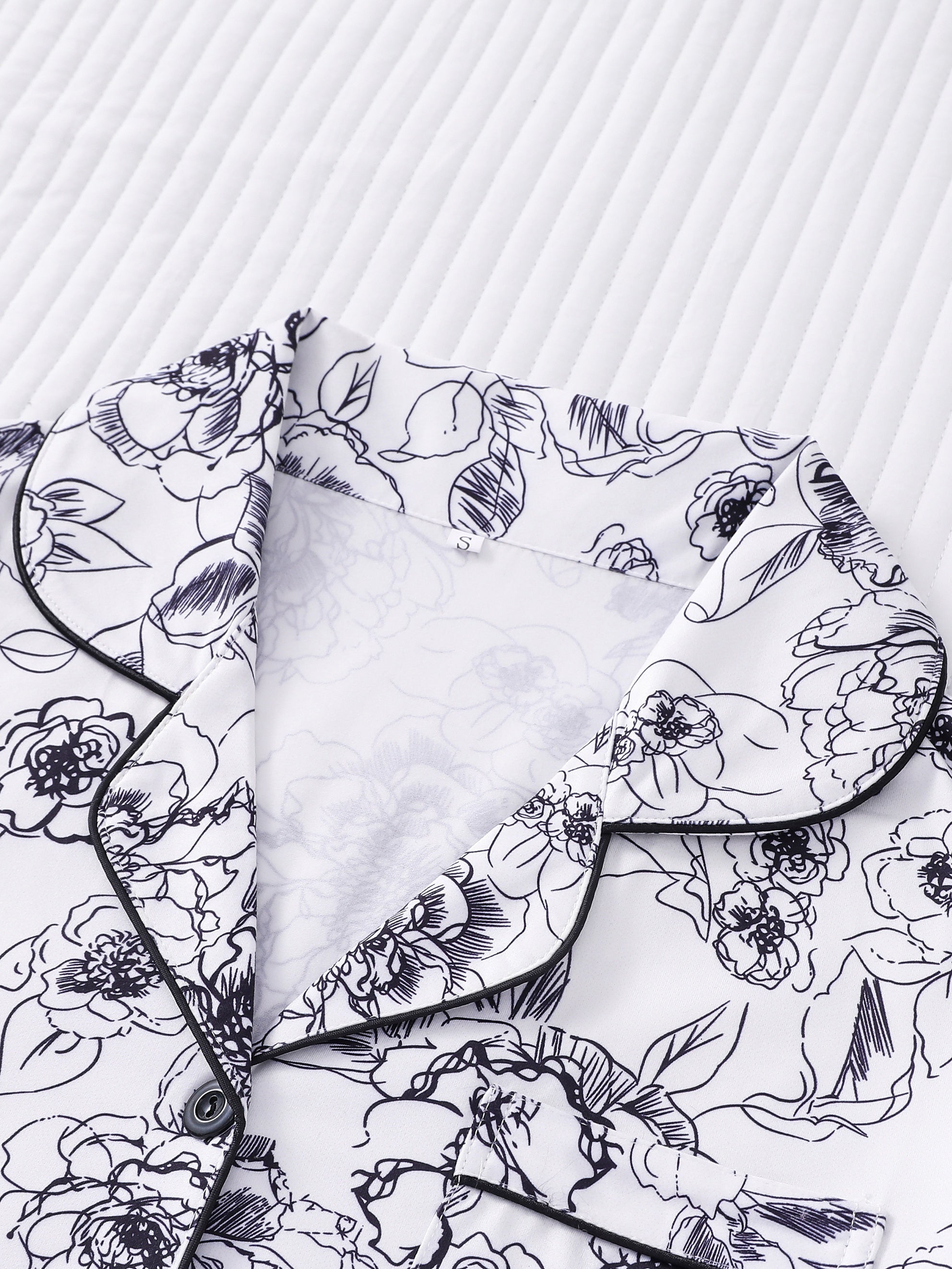 Heart Print Pajama Set Long Sleeve Buttons Top & Elastic Waistband Pants Women's