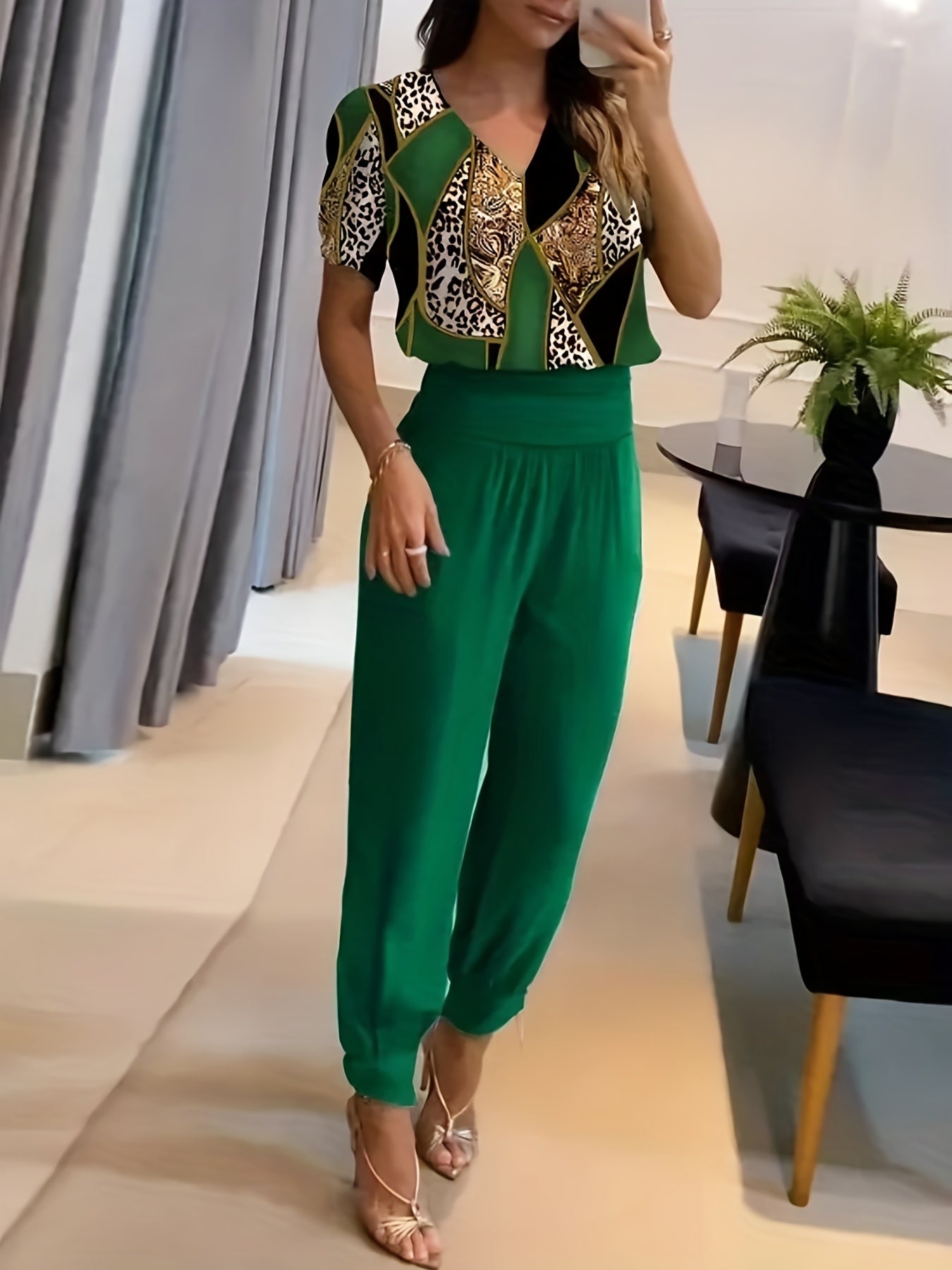 Leopard Colorblock Two piece Set V Neck T shirt & Pleated Pants