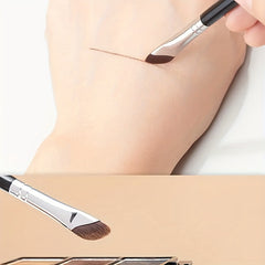 Precision Eyeliner Brush for Detailed Application