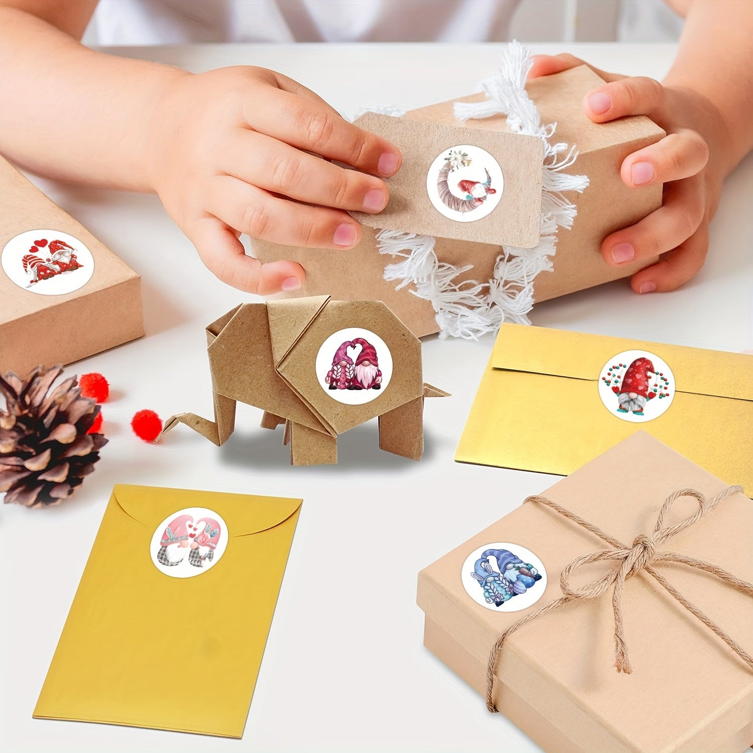 500pcs Christmas Gnome Stickers Roll Vinyl Stickers Scrapbook Journal Laptop Bum