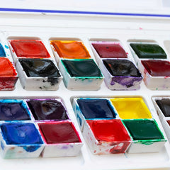 50pcs Watercolor Half Pans Empty Plastic Paint Pan for DIY Painting Travel Case