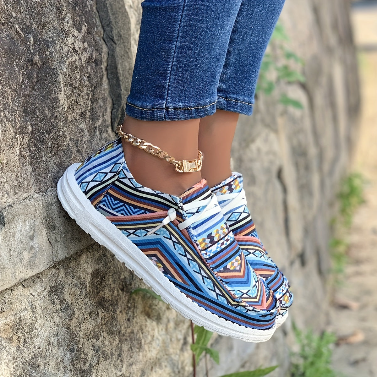 Women's Tribal Style Canvas Shoes Round Toe Lace Up Slip On Shoes