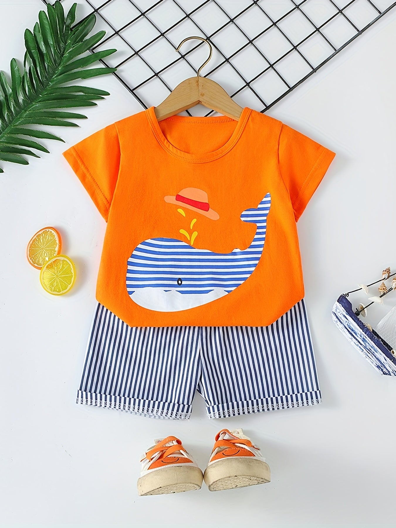 Boys Cartoon Whale Casual Outfit Round Neck T shirt & Striped Shorts