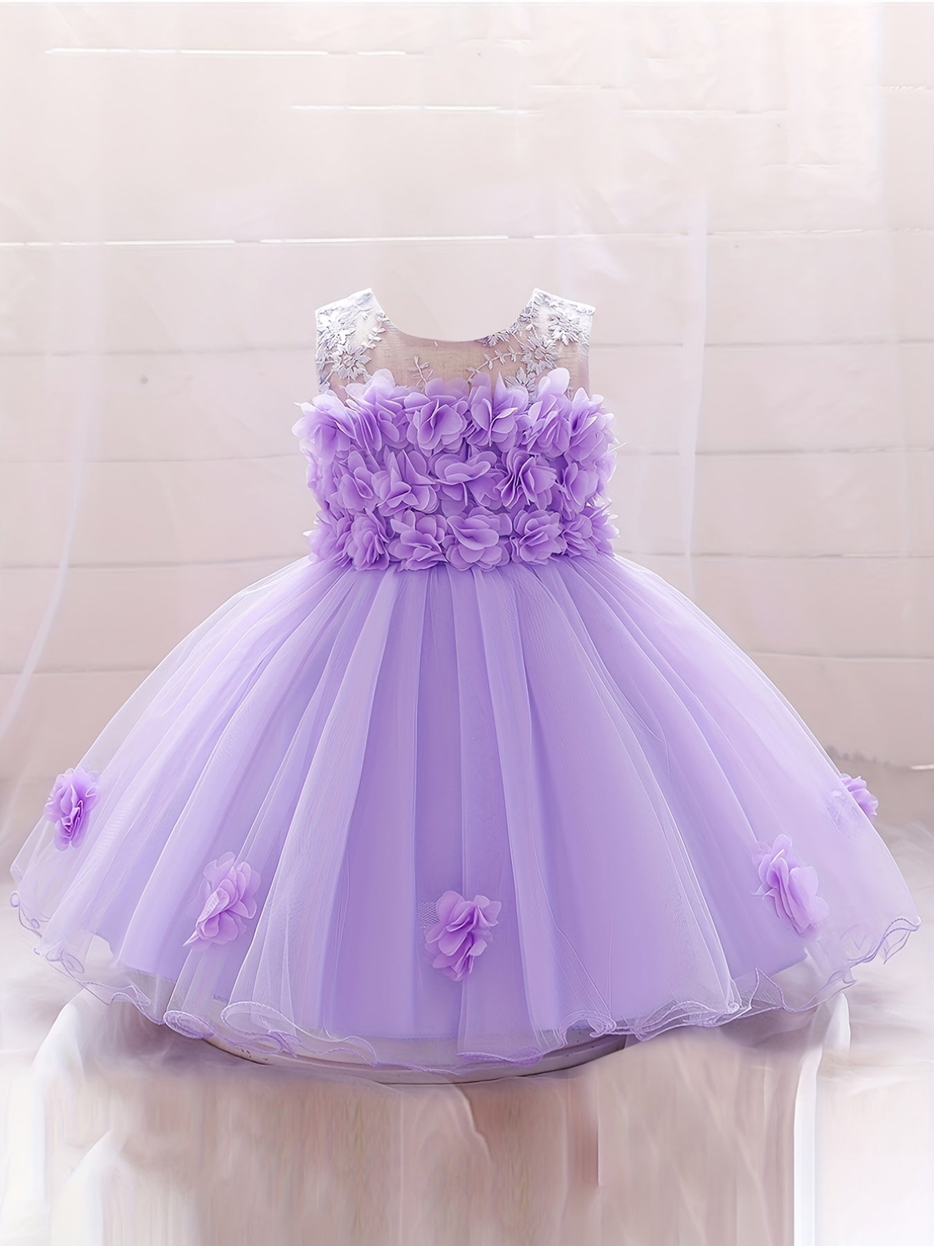 Hollow Out Flower Applique Princess Dress