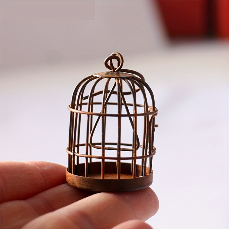 Rustic Iron Birdcage Decoration for Garden and Courtyard