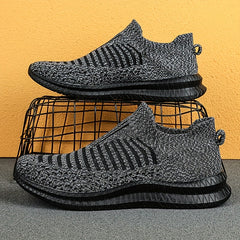 Men's Lightweight Slip On Casual Shoes For Traveling Jogging