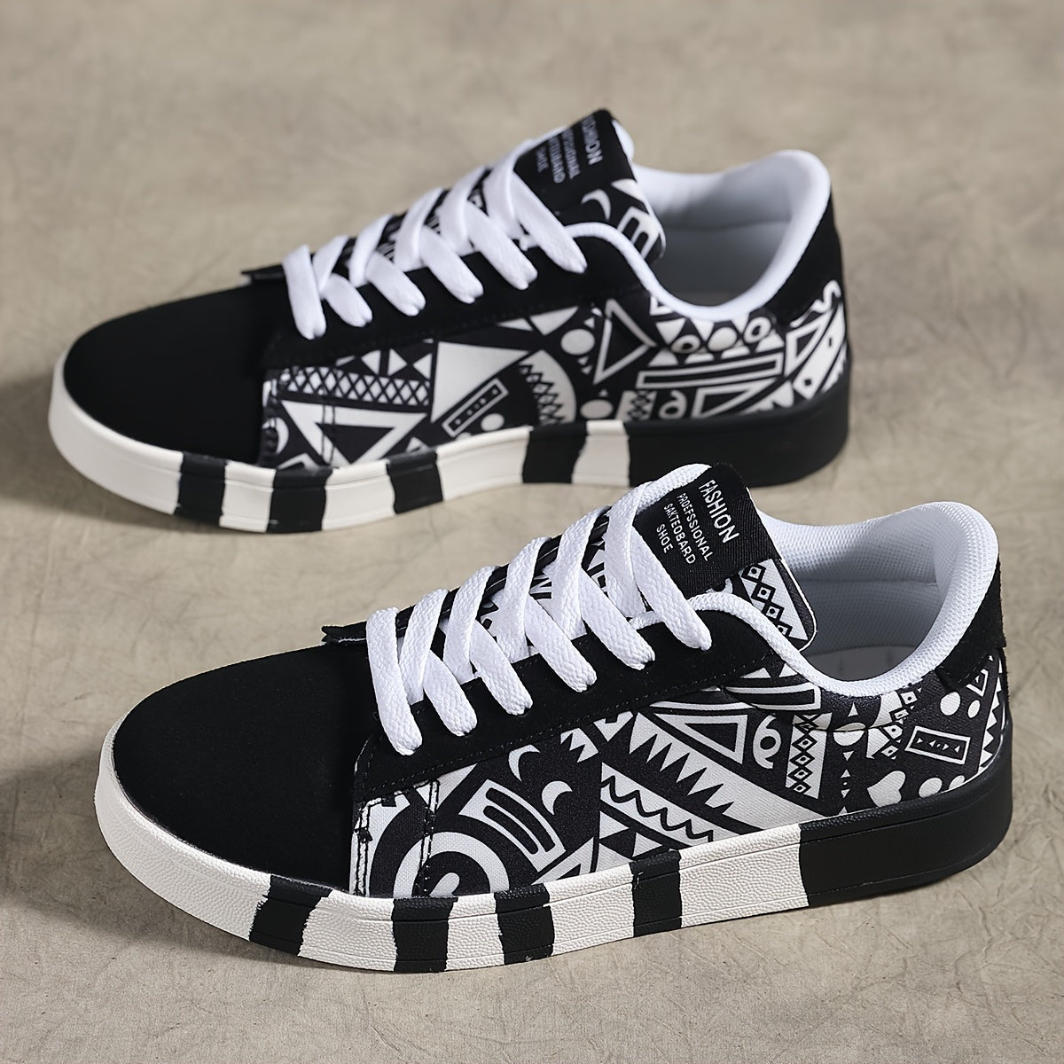 Graphic Pattern Lightweight Breathable Skate Shoes Outdoor Sneakers