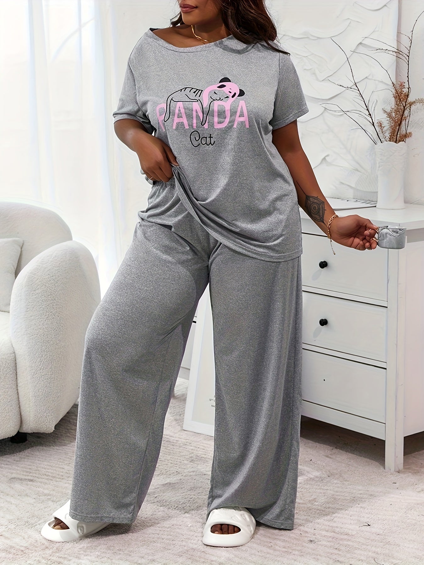 Plus Size Panda Cat Print Tee & Pants Pajama Set
