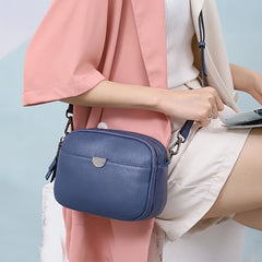 Vintage Style Leather Crossbody Bag with Detachable Strap