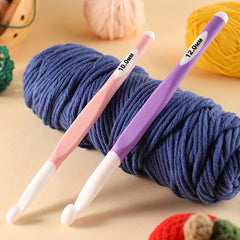 Soft Handle Plastic Crochet Hooks Set for Large Scarf Stitch Work
