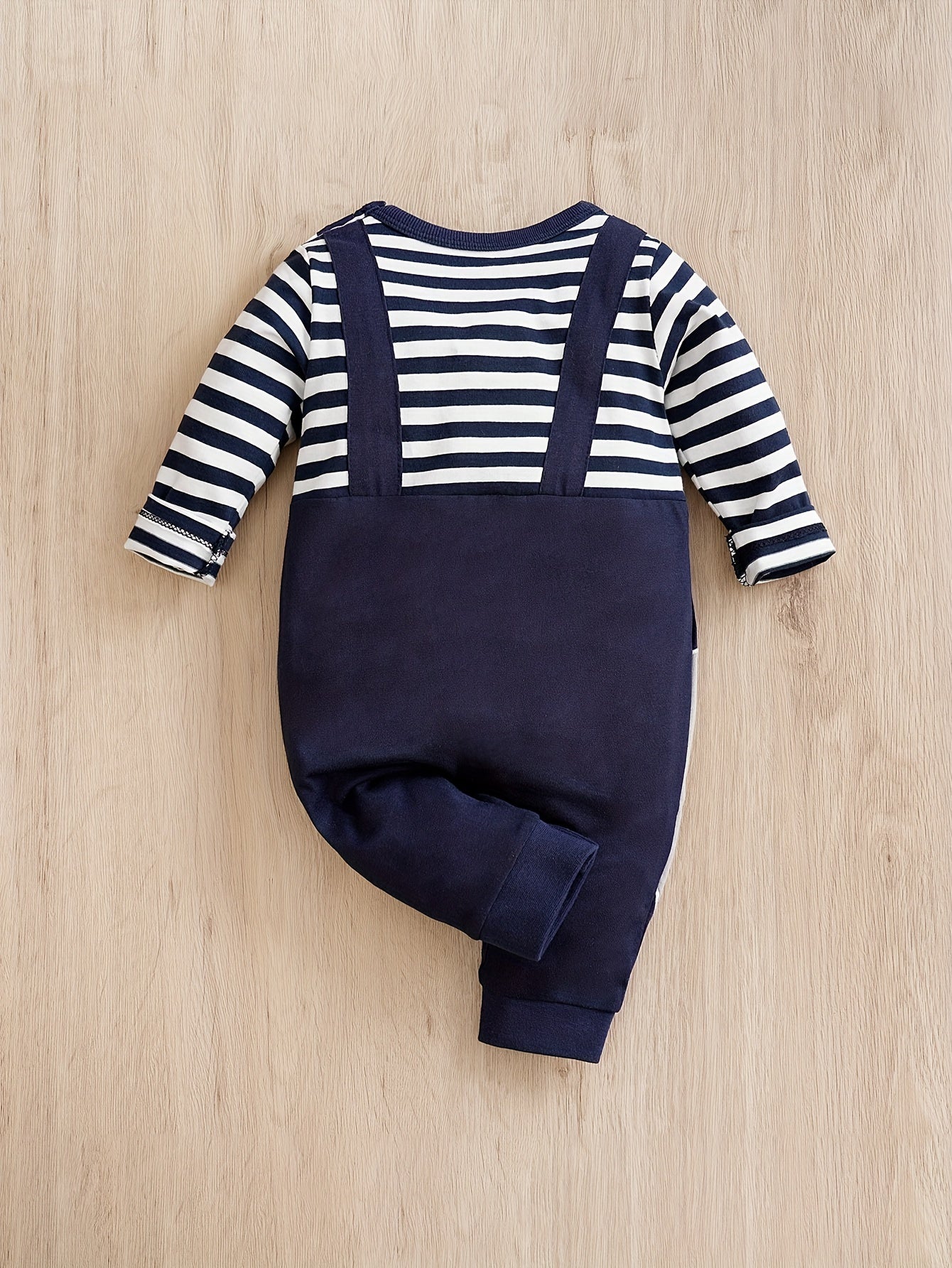 Baby Boys Elephant Print Striped Romper for Spring and Autumn