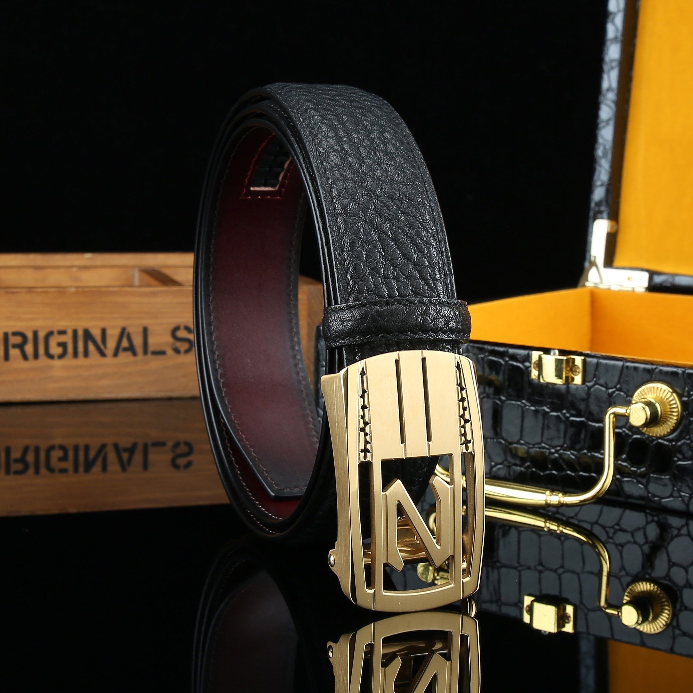Men's Wild Style Hollow Automatic Buckle Belt 304 Stainless Steel Buckle