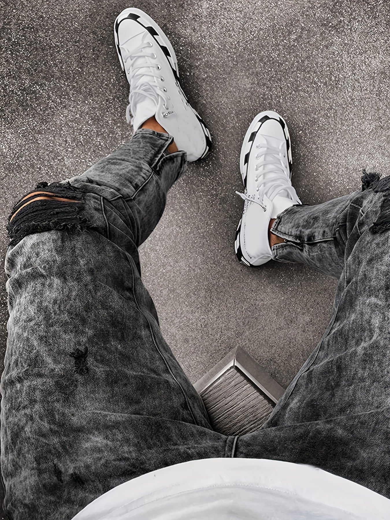 Men's Slim Fit Ripped Jeans Distressed Denim Pants