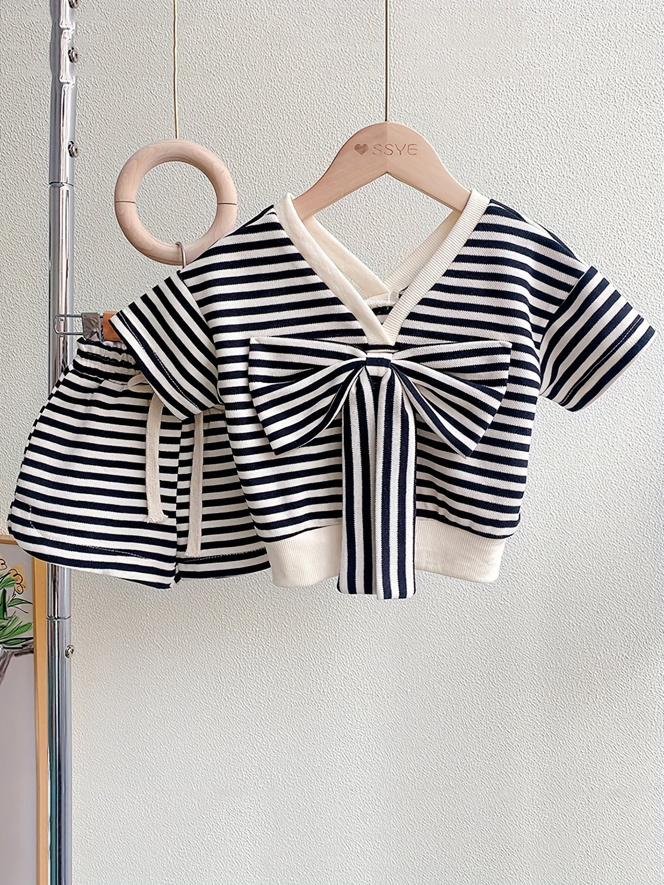 2pcs Toddler Girls Striped T Shirt & Shorts Set Kids Summer Clothes