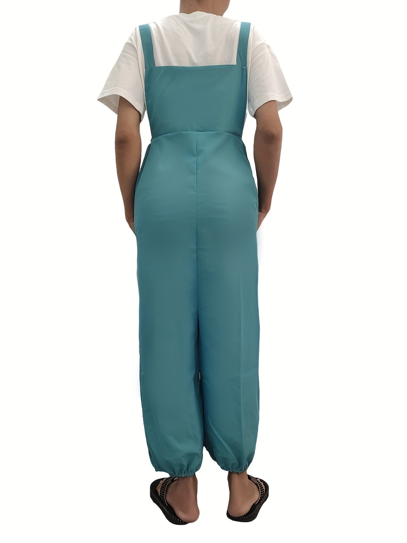 Sleeveless Jumpsuit with Dual Pockets - Women's Spring & Summer Clothing
