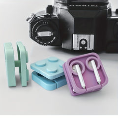 Tangle-Free Headphone Cable Organizer for Outdoor Activities