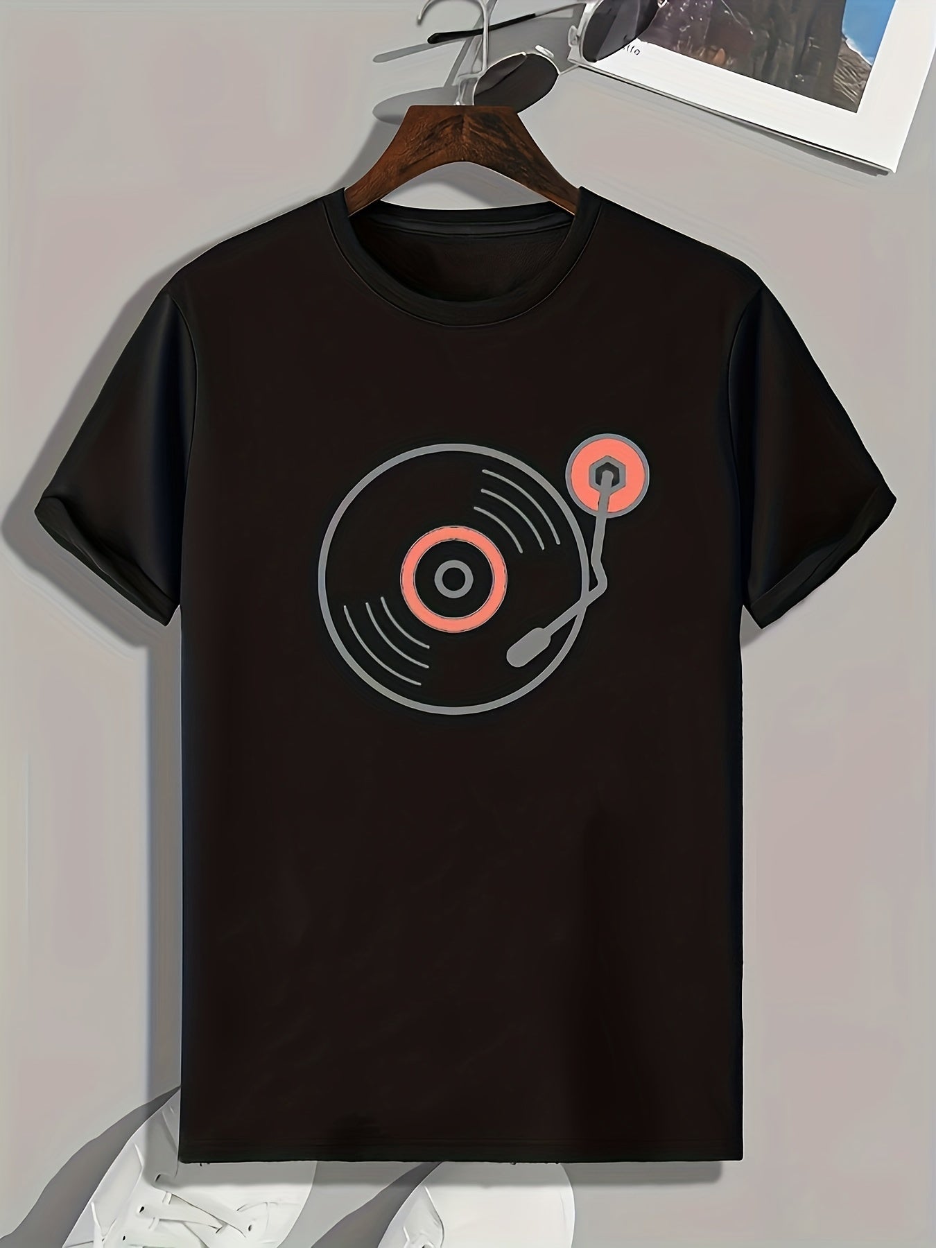 Music Player Pattern Print Men's Comfy Sports T shirt Graphic Tee
