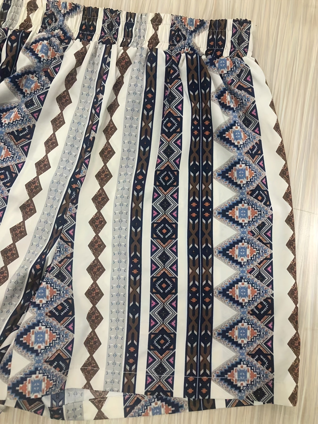 Graphic Print Smocked Waist Shorts Summer Vacation Wear