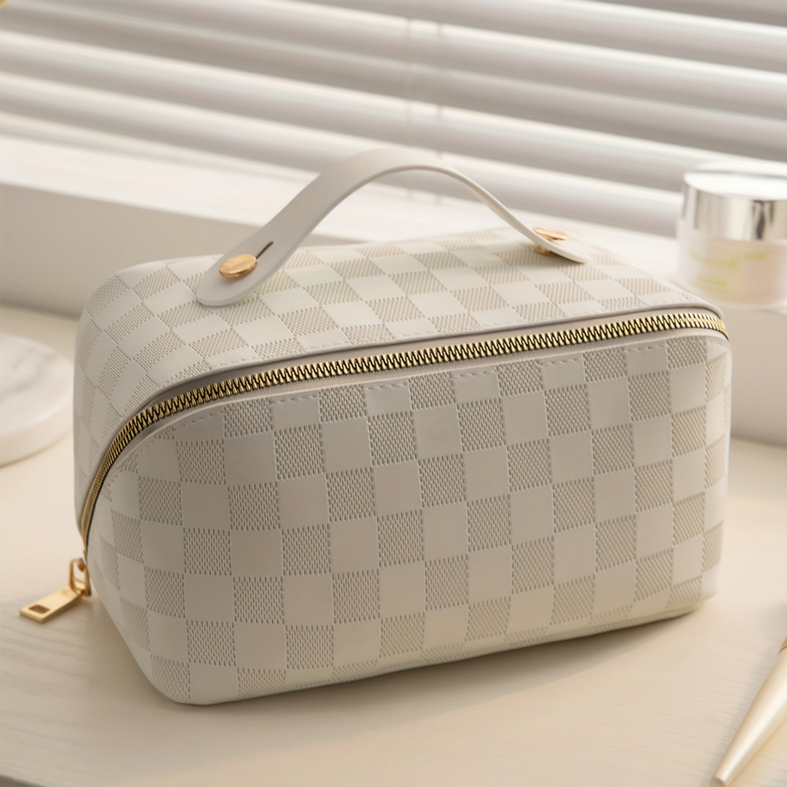 Large Capacity Travel Cosmetic Bag Waterproof PU Leather Makeup Organizer