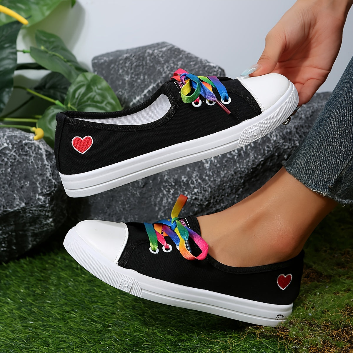 Women's Heart Pattern Canvas Lace-Up Outdoor Sneakers