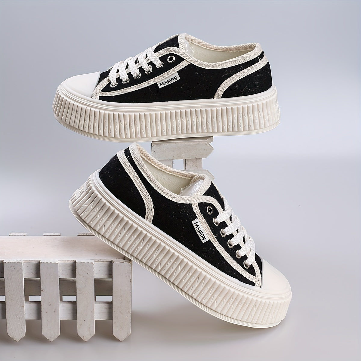 Women's Canvas Lace Up Casual Sneakers Low Top Shoes