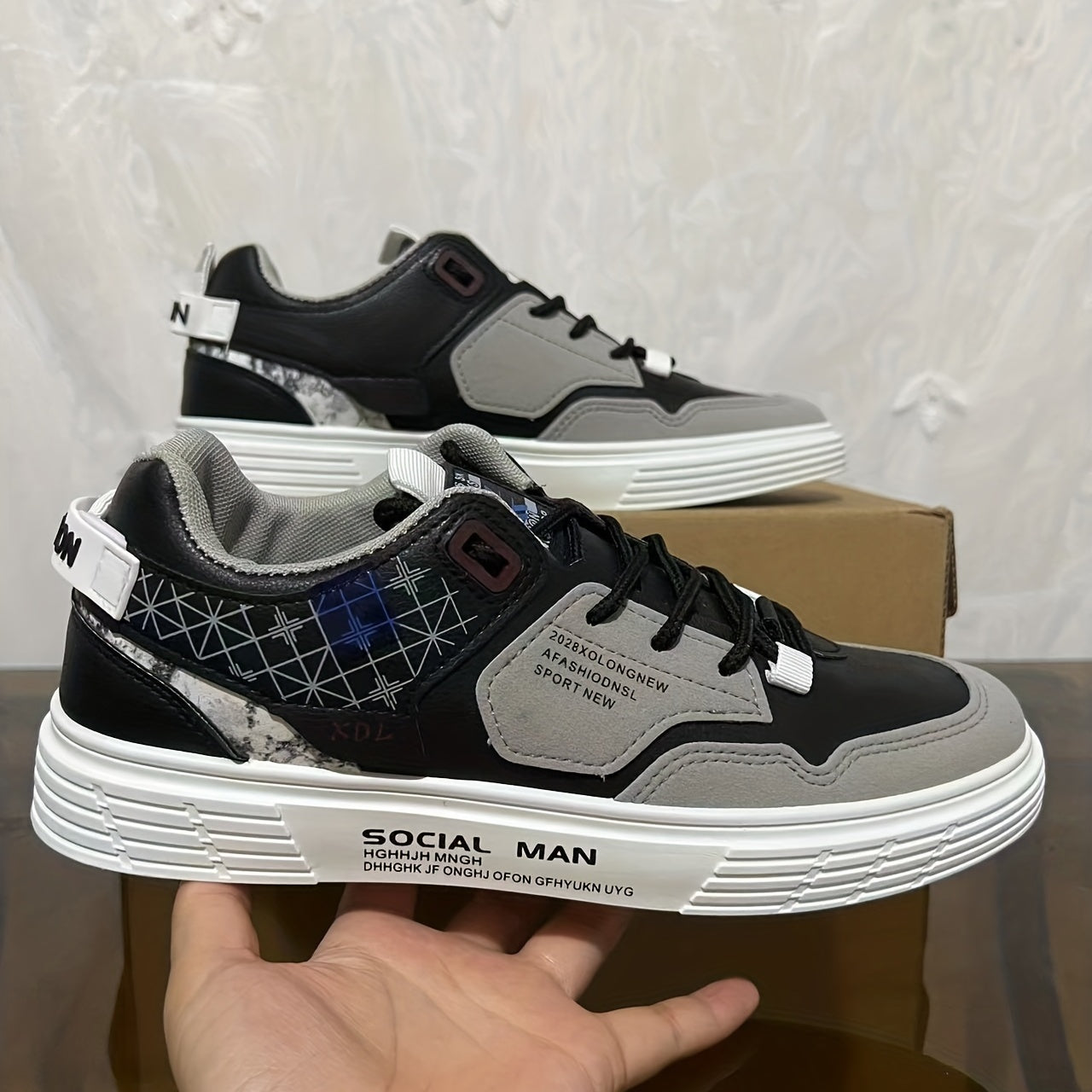 Men's Patchwork Skate Shoes Lace Up Sneakers