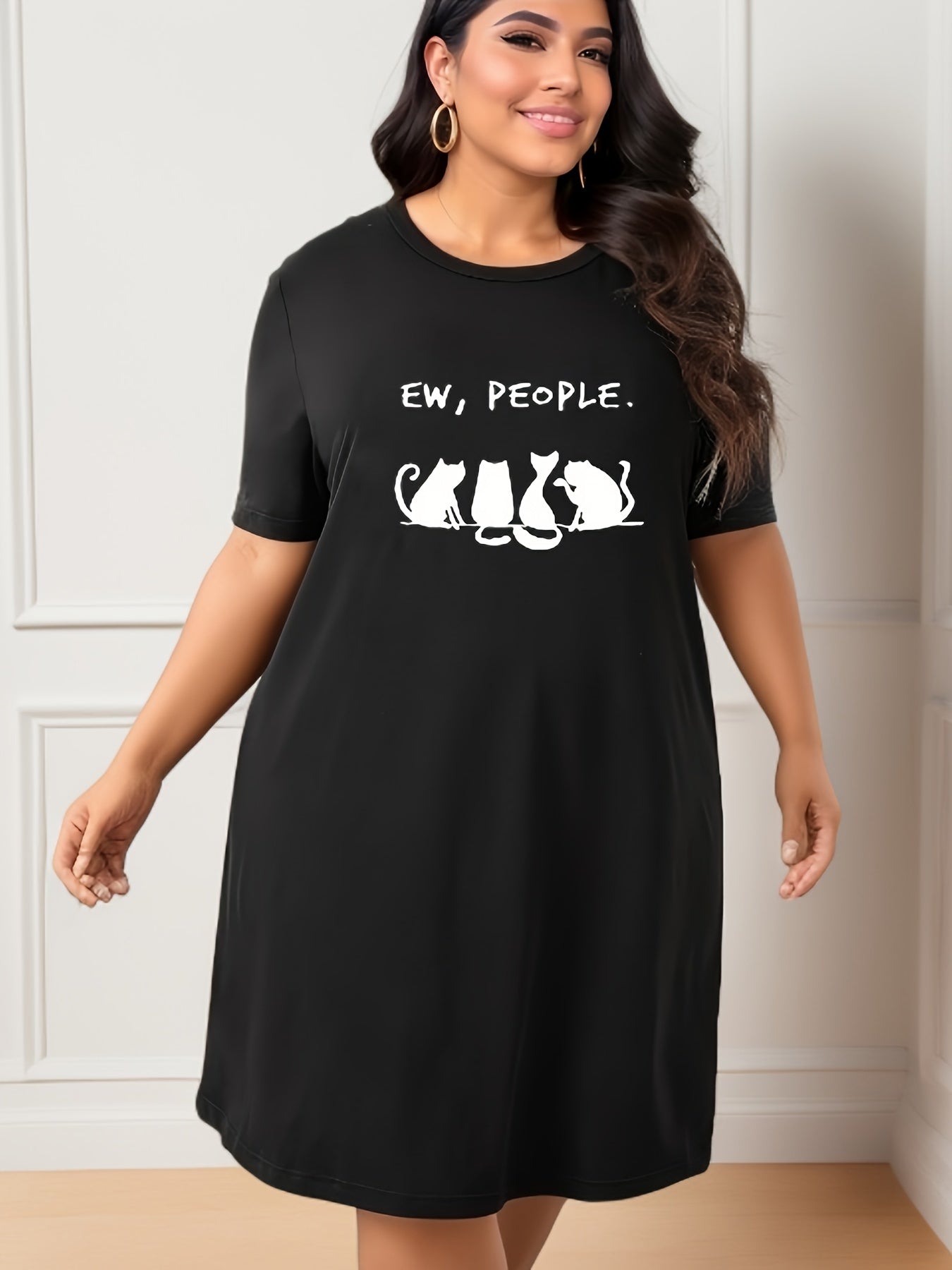 Cat & Letter Print Short Sleeve Round Neck Nightdress