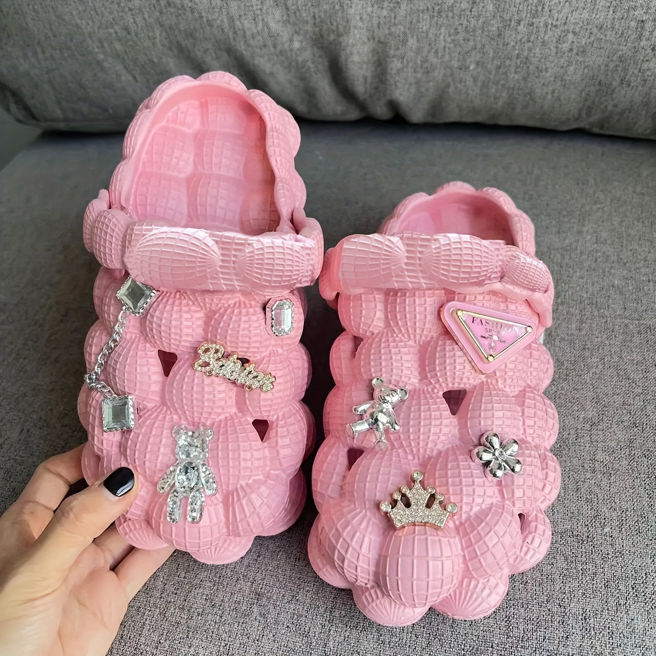 Women's Bubble Slippers With Charm Closed Round Toe Slippers