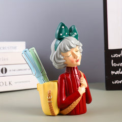 Creative Backpack Girl Organizer Desk Desktop Pen Holder Resin Crafts