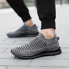 Men's Lightweight Slip On Casual Shoes For Traveling Jogging