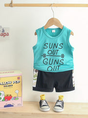2pcs Boys SUNS OUT Print Tank Top & Camo Shorts Set Kids Summer Clothes