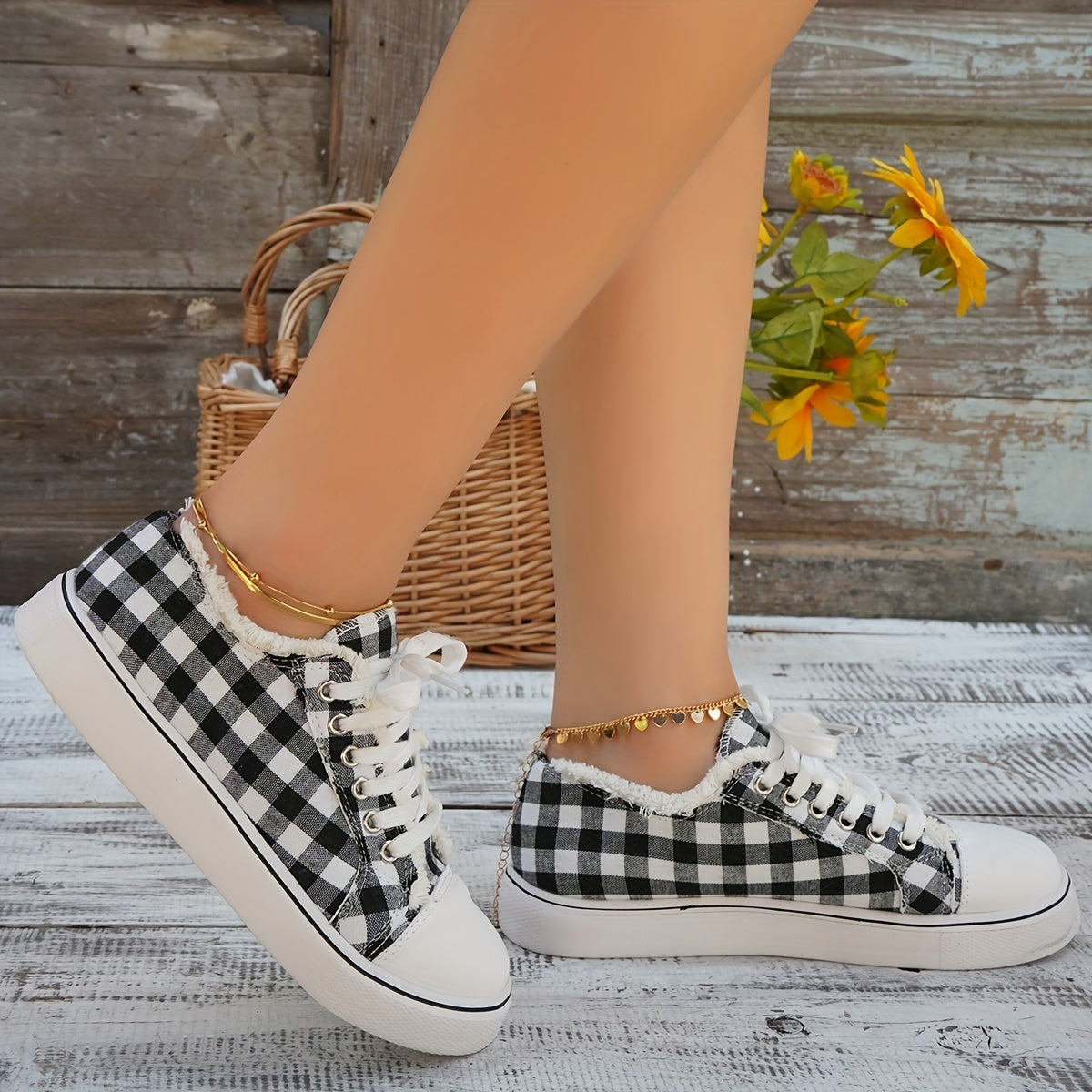 Plaid Canvas Sneakers Round Toe Lace-Up Low Top Shoes