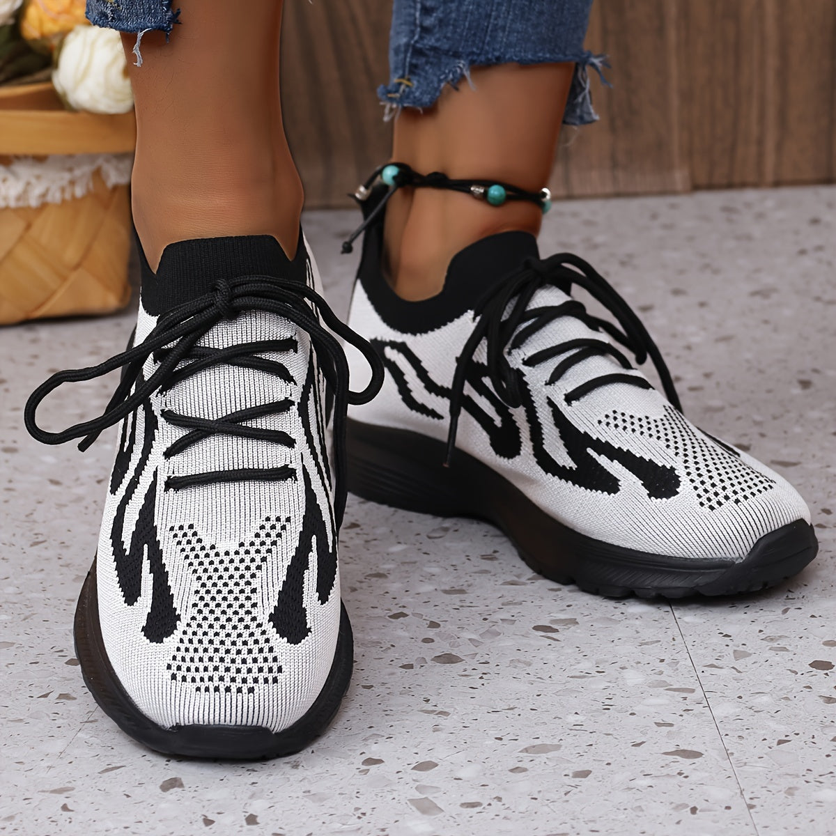 Women's Breathable Running Shoes Lace up Casual Sneakers