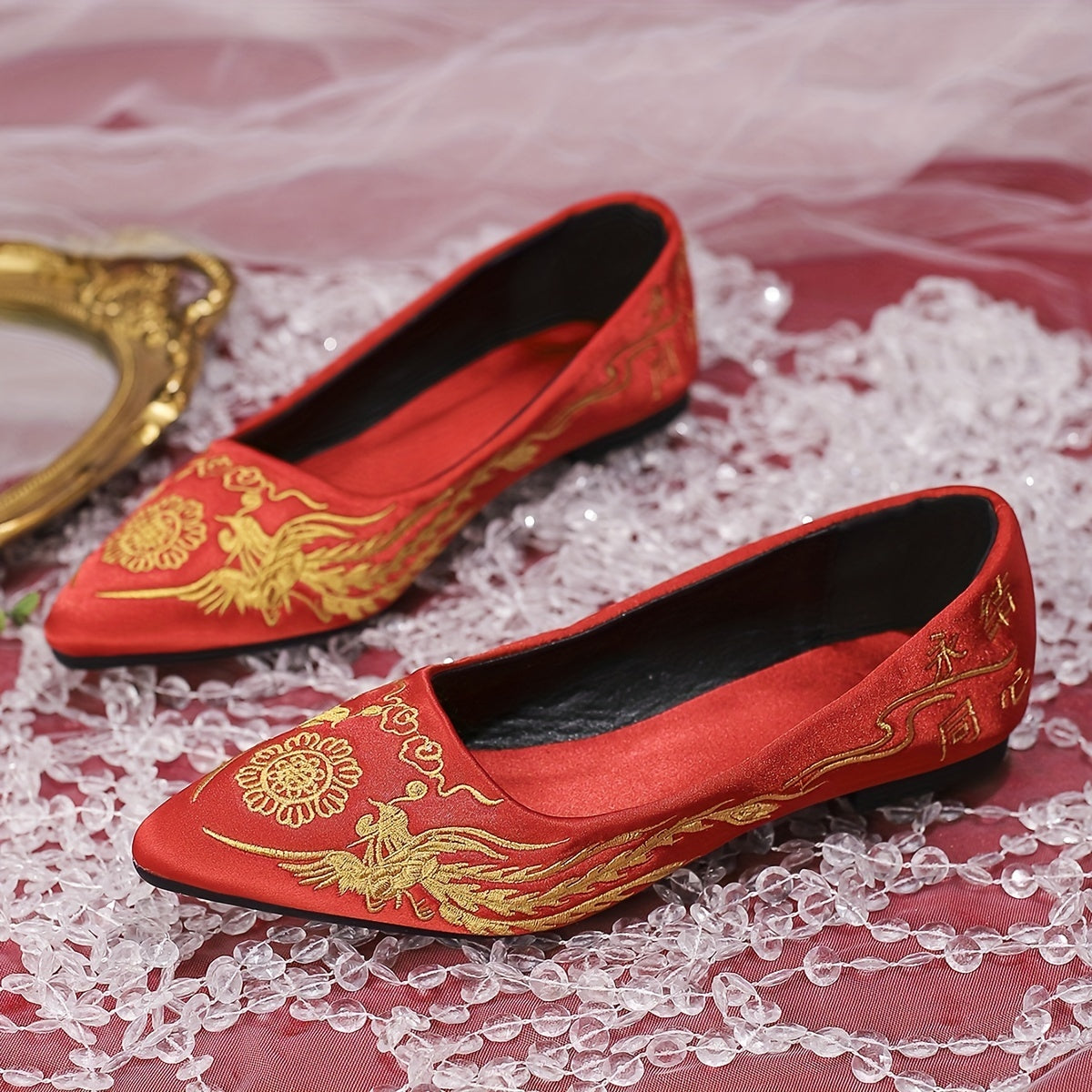 Embroidered Flat Shoes Pointed Toe Slip On Wedding Shoes Soft Sole